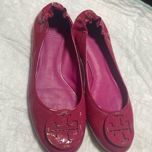 Women’s flats